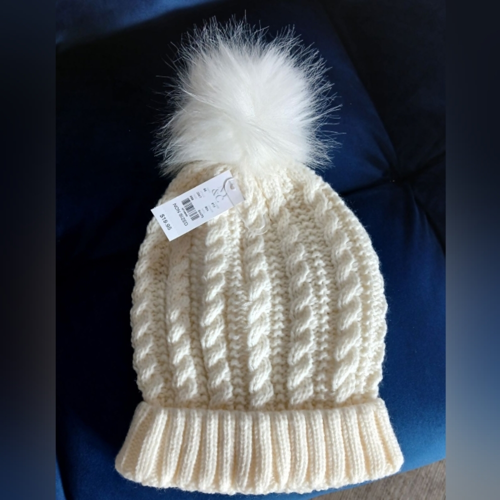 NWT NY&C Womens Knit Beanie Non Sized